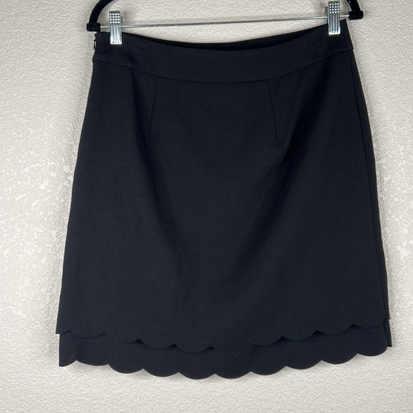 ELLE Black Scalloped Hem Business Career Midi Skirt Size 8 - Picture 4 of 6